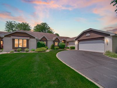 32 Glen Eagles Dr, Schererville, IN, 46375