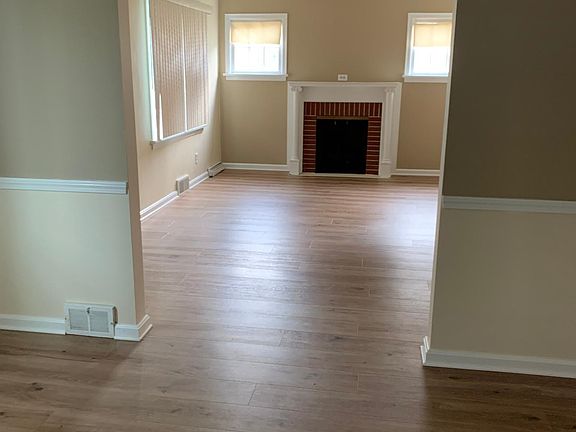 2nd image of 2053 W Manor Ave
