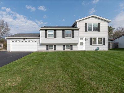 60 Wayfaring Ln, Rochester, NY, 14612
