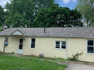 13212 6th St, Grandview, MO 64030