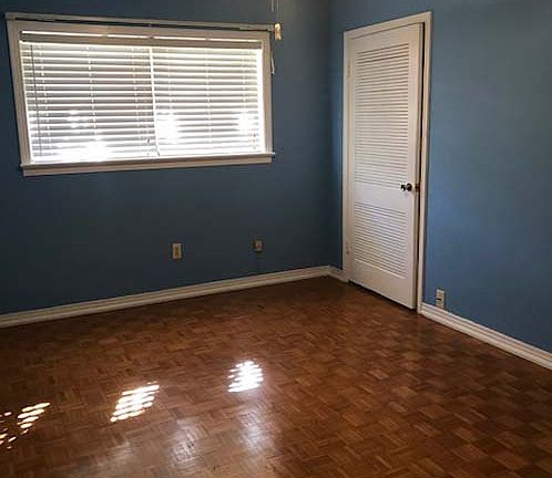 2nd image of 2609 Evergreen Ln