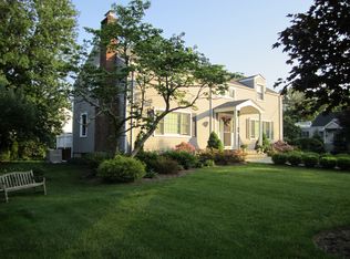 45 Haviland Ln, White Plains, NY 10605