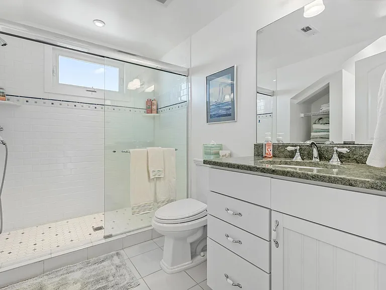 29 N Iroquois Ave #5/21-6/27 — Photo 32