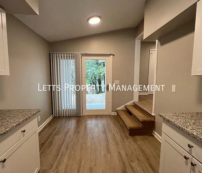 1 Esquiline Ct — Photo 8