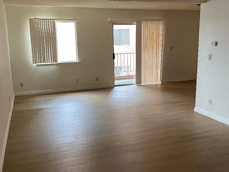 Beverly Villa — Photo 3