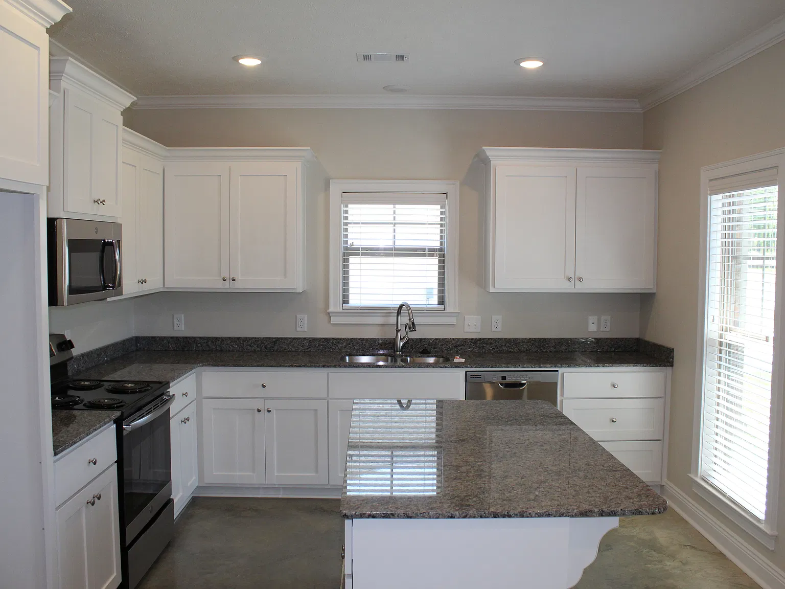 3 bed, 1457 sqft, $1,650 — Photo 3