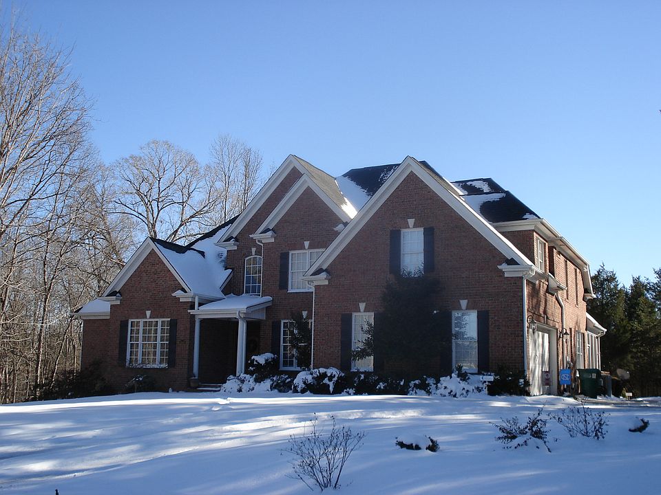 2nd image of 2840 Saint Giles Ct