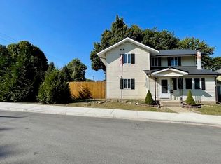 402 E Albert St, Argos, IN 46501