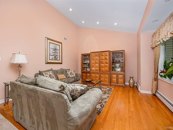 4th image of 353 Thrift Street