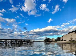 203 Lakeview Ter #G, Montgomery, TX 77356