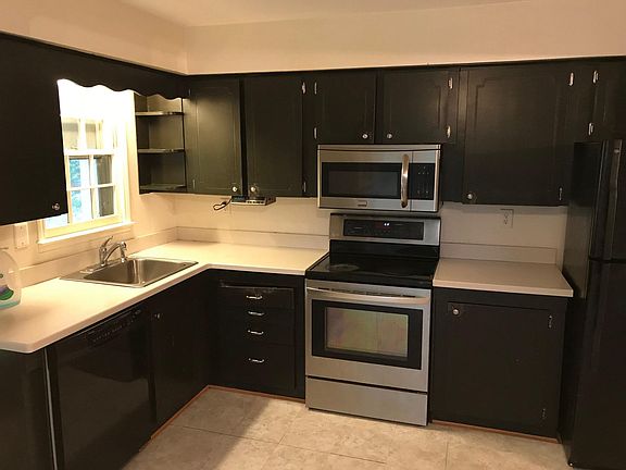 2nd image of 9254 Mimosa Dr #A