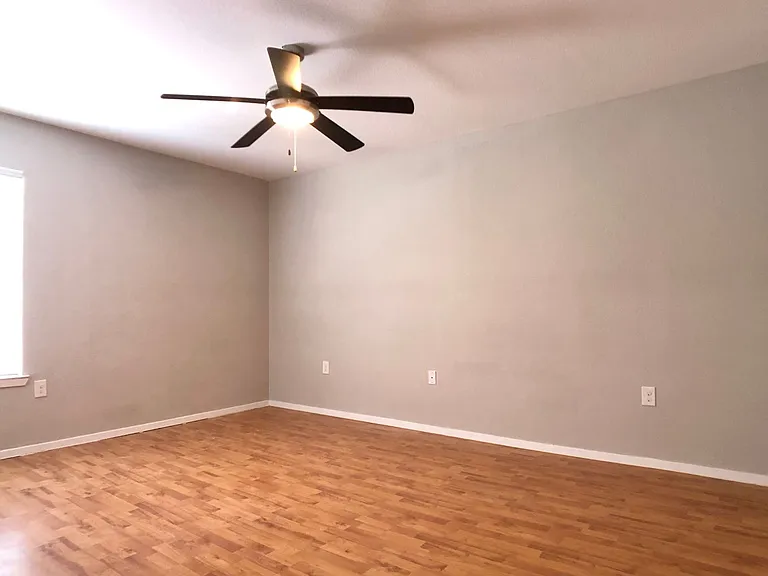 910 Duncan Ln #64 — Photo 5