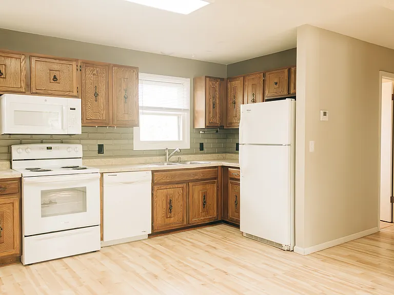 3404 Michigan Ave — Photo 13