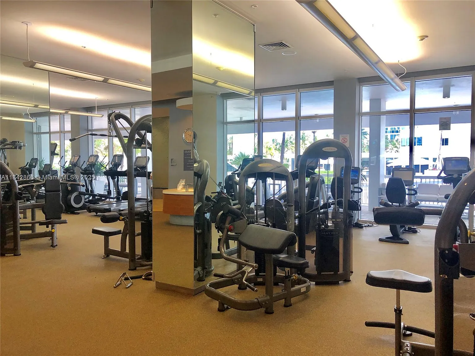 2 bed, 1056 sqft, $5,500 — Photo 4