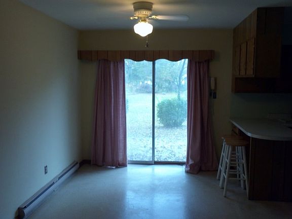 3rd image of 3204 Kennedy Ln