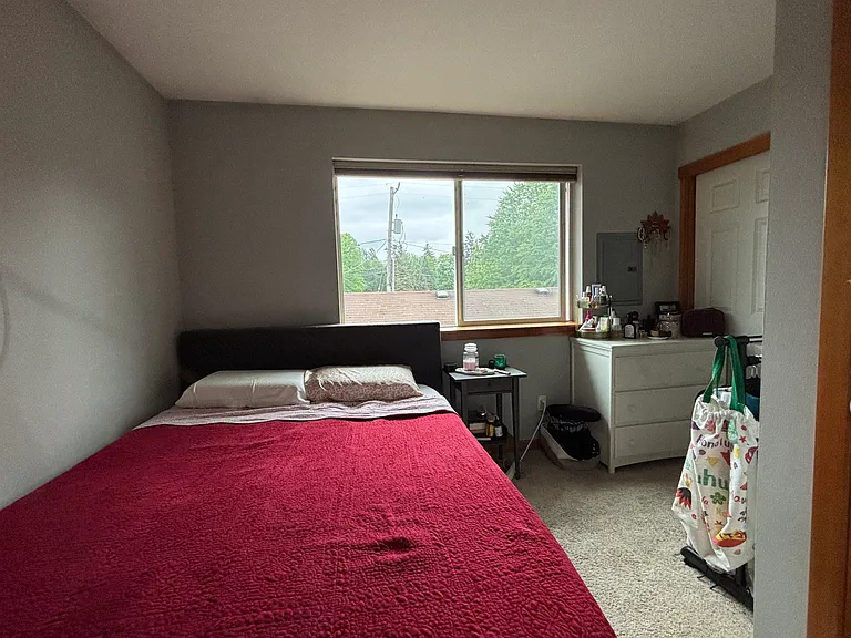 9541 Interlake Ave N #C — Photo 7