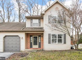 16 Sabrina St, Wernersville, PA 19565