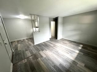 4225 NW 11th St #5, Des Moines, IA 50313