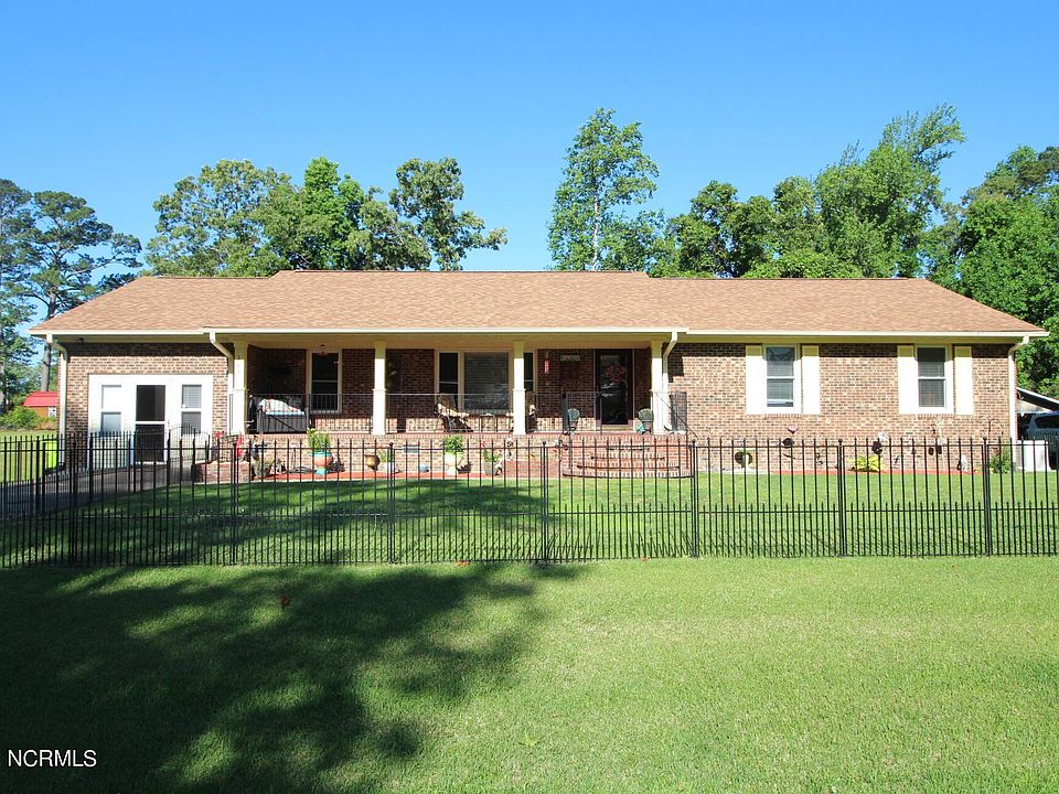 1st image of 103 Sunny Dr