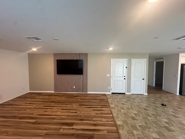 5161 Rowel St — Photo 10