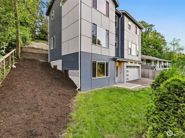 7511 Dumar Way SW, Seattle, WA 98106