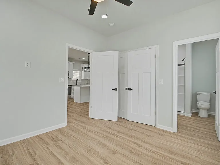 4705 Boundary St — Photo 7