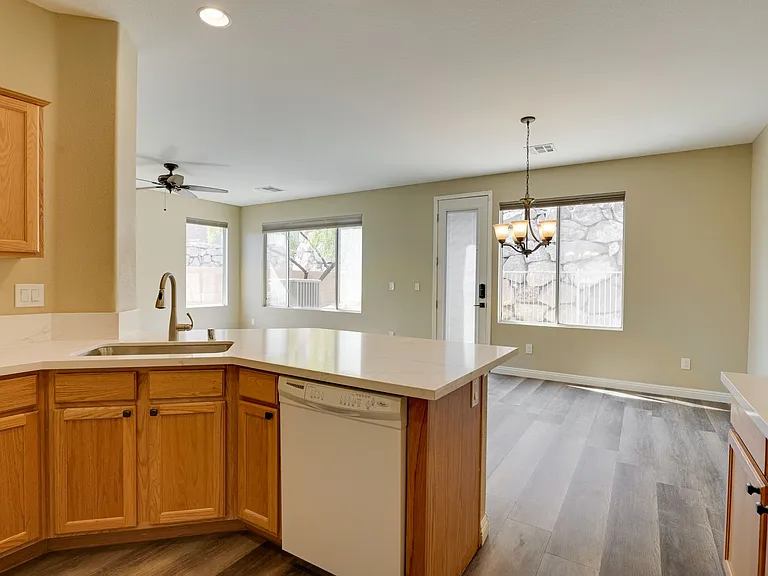 703 Principle Point Ave — Photo 9