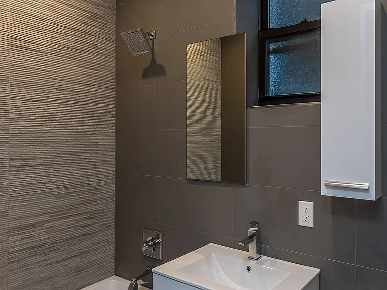 107 Skillman Ave #2R — Photo 11