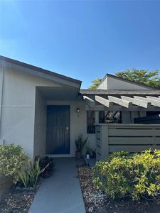 443 Lakeview Dr APT 5, Weston, FL, 33326