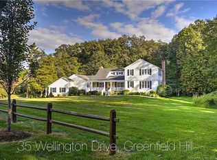 35 Wellington Dr, Fairfield, CT 06824