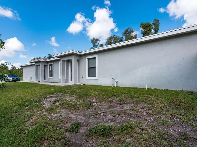 4743 Myla Ln — Photo 3
