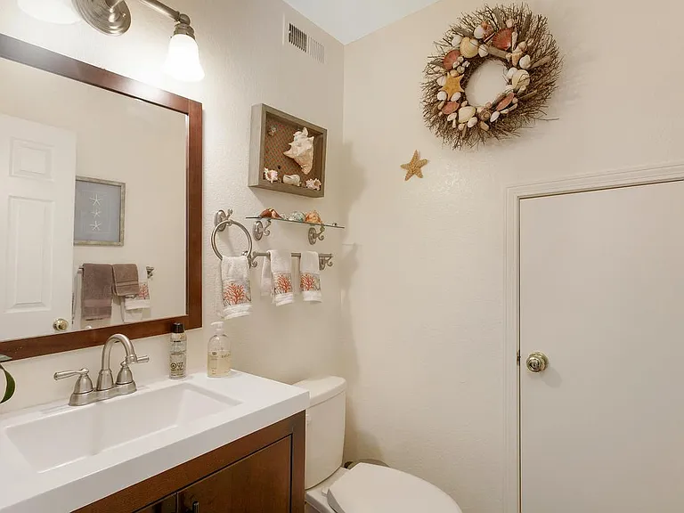 1565 Roma Dr — Photo 21