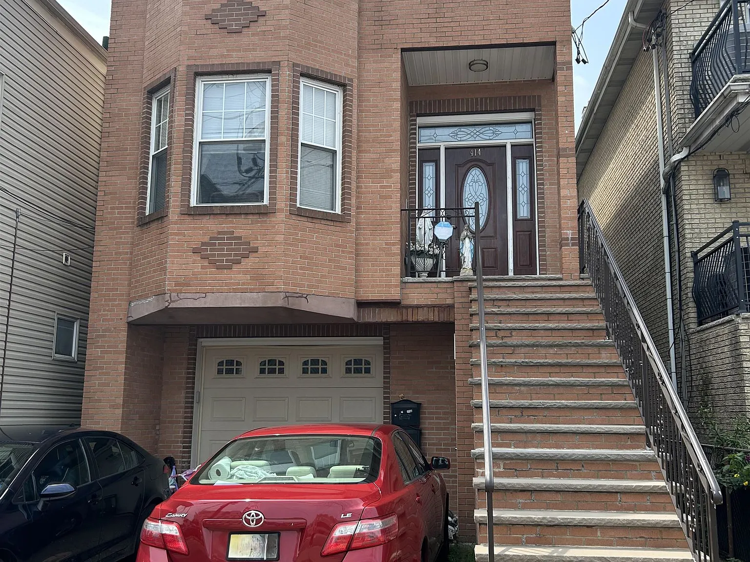 3 bed, 2.0 bath, $3,200 — Photo 1