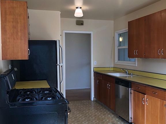 4th image of 950 Alameda De Las Pulgas