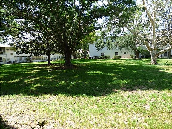 5th image of 300 Clyde Ln APT 119