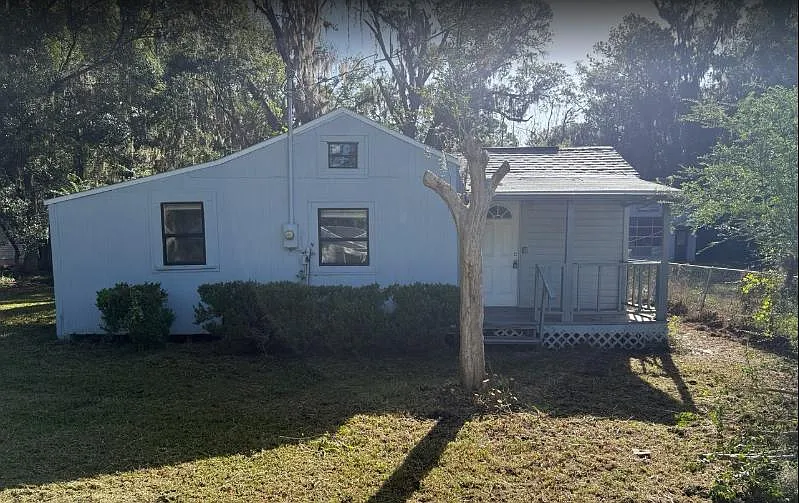 412 N Polk St — Photo 1