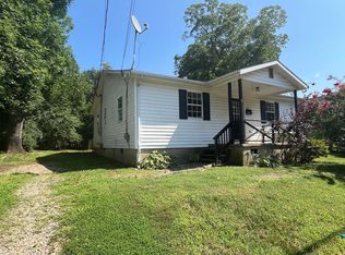 828 Spruce St, Mooresville, NC 28115