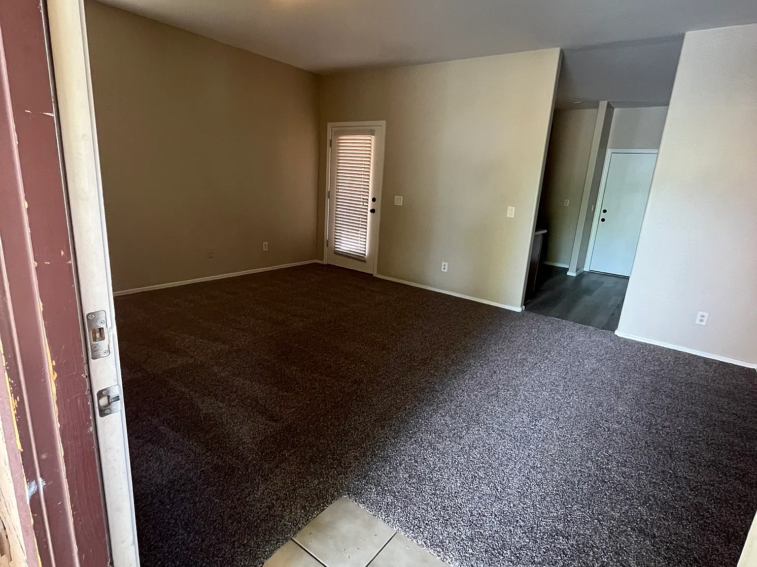 3 bed, 1327 sqft, $1,750 — Photo 4