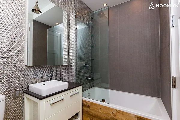 Rented by Nooklyn NYC LLC | media 141