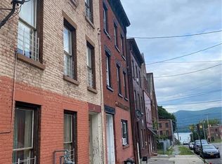 106 Renwick St, Newburgh, NY 12550