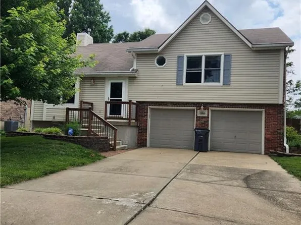 13810 S Acuff St, Olathe, KS 66062