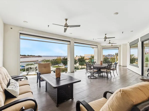 199 Waterpoint Ct Unit 214, Montgomery, TX 77356