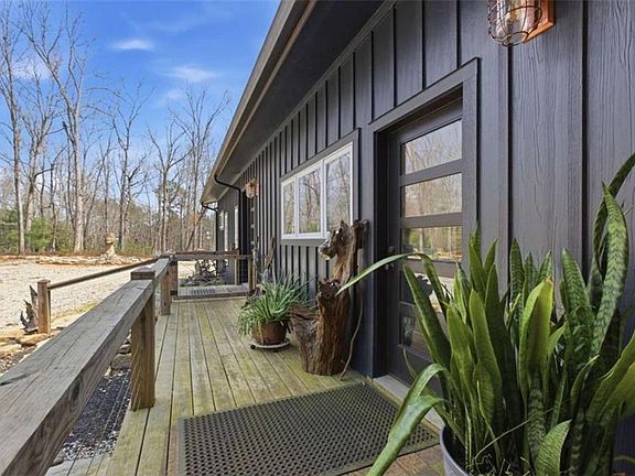 4th image of 425 Camp Yonah Rd