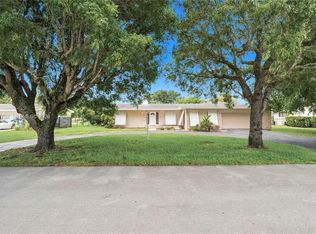8010 SW 139th Ter, Palmetto Bay, FL 33158