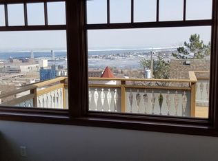 728 W 3rd St, Duluth, MN 55806