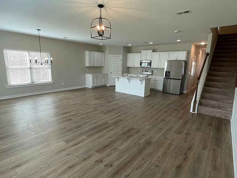 282 Shiloh Creek Dr — Photo 17
