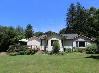 118 Baron De Hirsch Rd, Crompond, NY 10517