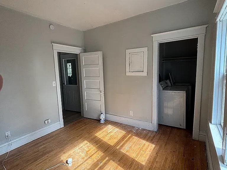 3015 Wellington St — Photo 12