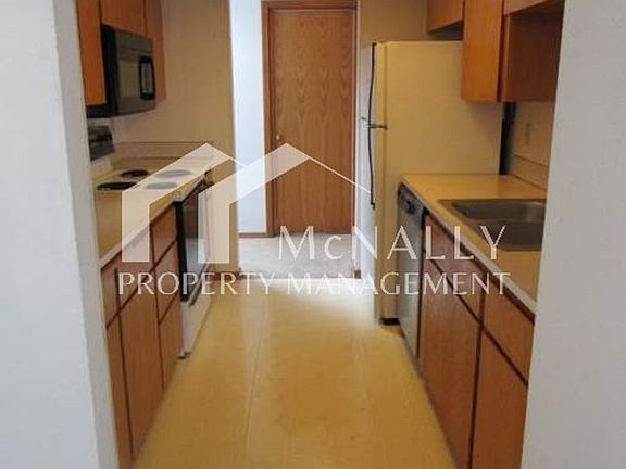 5th image of 13615 86th Ave NW