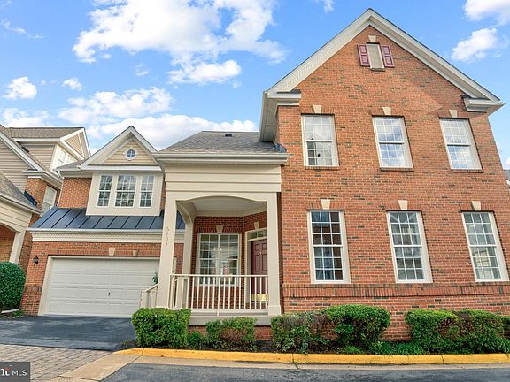 2nd image of 6933 Cove Inlet Ct